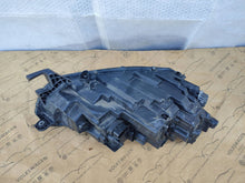 Laden Sie das Bild in den Galerie-Viewer, Frontscheinwerfer Skoda Octavia IV 5E4941015 0301118231 Full LED Links Headlight SCH5103706993xf