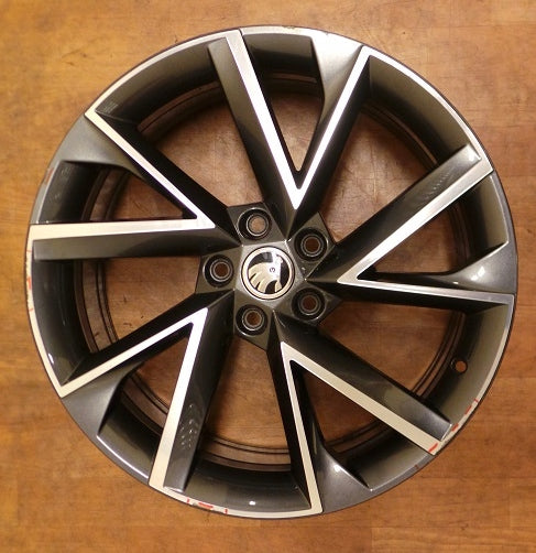 1x Alufelge 19 Zoll 8.0" 5x112 44ET Glanz Graphit 3V0601025AP Mg Superb FEL5018662944hc
