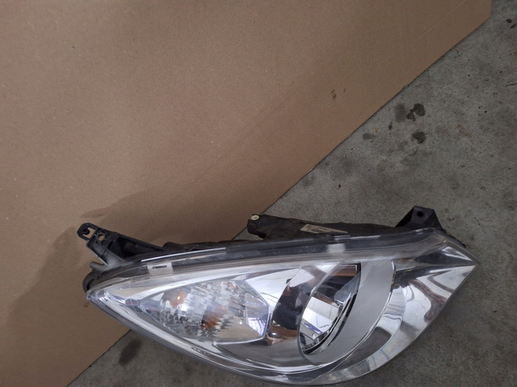 Frontscheinwerfer Opel Agila B 35100-52K00 Rechts Scheinwerfer Headlight