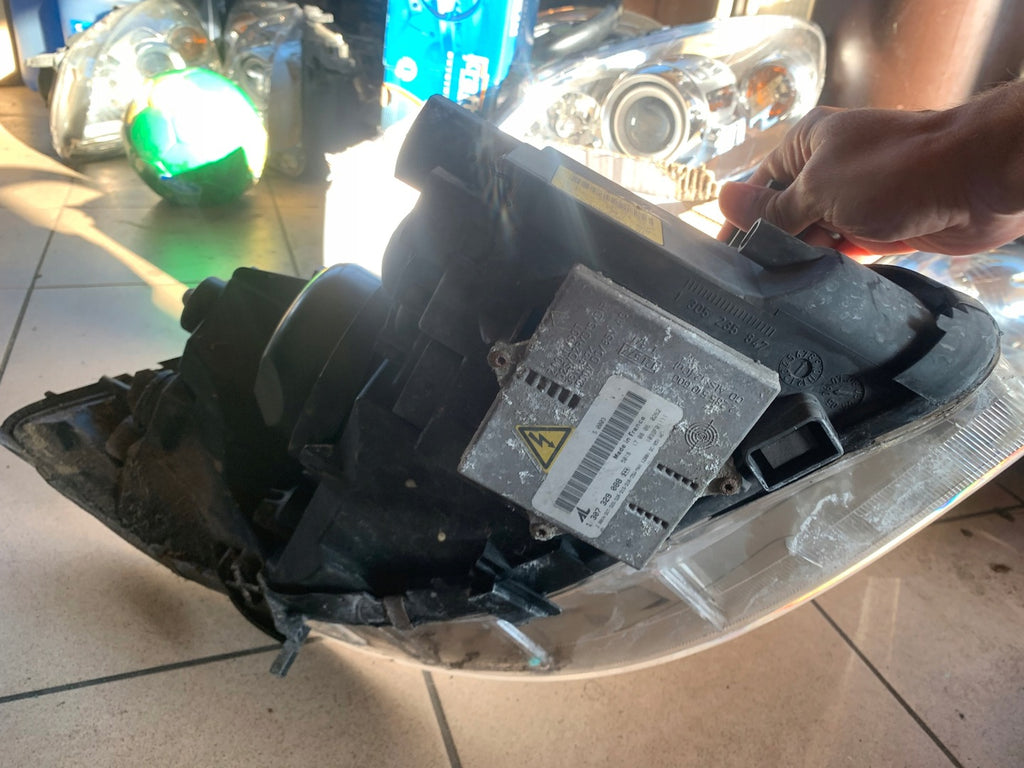 Frontscheinwerfer Mercedes-Benz W169 Xenon Ein Stück (Rechts oder Links) SCH9767902758ks