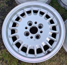 Load image into Gallery viewer, 4x Alufelge 14 Zoll 6.0" 4x100 35ET BMW 3 E30 Rim Wheel FEL4489342957yq