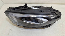 Laden Sie das Bild in den Galerie-Viewer, Frontscheinwerfer Mercedes-Benz A1779065303 Links Scheinwerfer Headlight