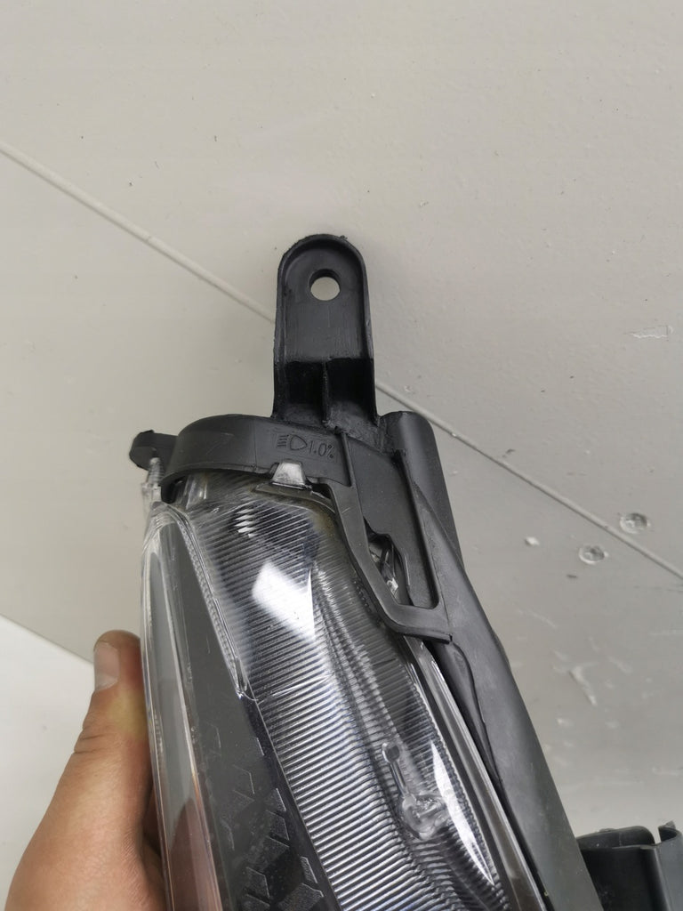 Frontscheinwerfer Toyota 4 Yaris LED Rechts Scheinwerfer Headlight