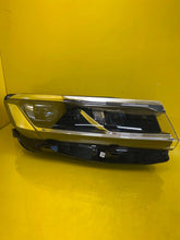 Laden Sie das Bild in den Galerie-Viewer, Frontscheinwerfer VW Touareg Cr7 761941036B LED Rechts Scheinwerfer Headlight SCH8495568995mt