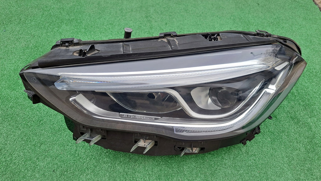 Frontscheinwerfer Mercedes-Benz W247 A2479066301KZ Links Scheinwerfer Headlight