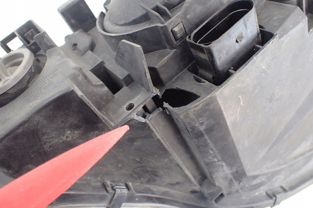 Frontscheinwerfer Audi A4 B7 8E0941003AJ 0301219201 Links Scheinwerfer Headlight