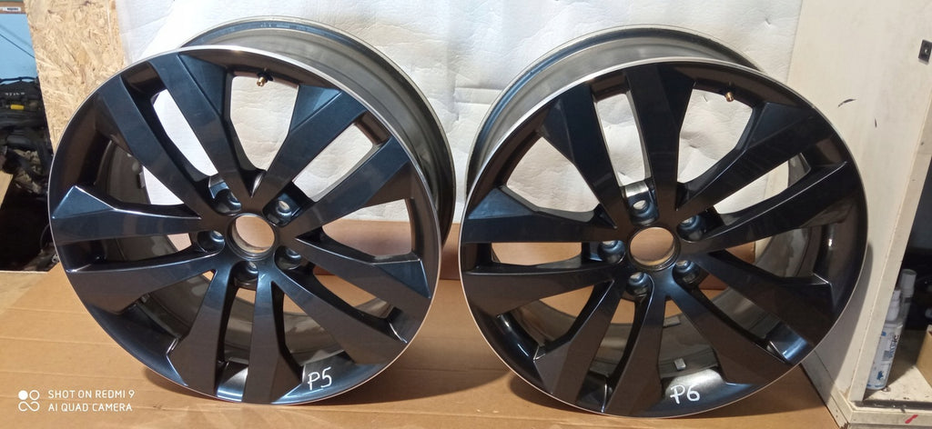 1x Alufelge 17 Zoll 7.0" 5x100 41ET Glanz Schwarz 5J0601025P Skoda Fabia Ii