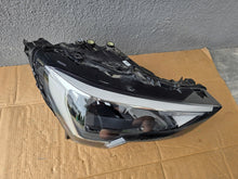 Laden Sie das Bild in den Galerie-Viewer, Frontscheinwerfer Audi Q3 83A941012 LED Rechts Scheinwerfer Headlight SCH1136691932cg