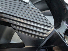 Laden Sie das Bild in den Galerie-Viewer, 1x Alufelge 18 Zoll 7.0" 5x108 35ET 9828186880 Peugeot 2008 Rim Wheel FEL4573641637ki