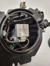 Laden Sie das Bild in den Galerie-Viewer, Frontscheinwerfer BMW 6 Coupe 030126667200 Rechts Scheinwerfer Headlight SCH9657951490do