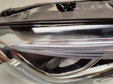 Laden Sie das Bild in den Galerie-Viewer, Frontscheinwerfer Mercedes-Benz W247 A2479063605KZ LED Rechts Headlight