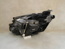 Laden Sie das Bild in den Galerie-Viewer, Frontscheinwerfer Mercedes-Benz W213 A2139066604 LED Rechts Headlight SCH8082496541qk