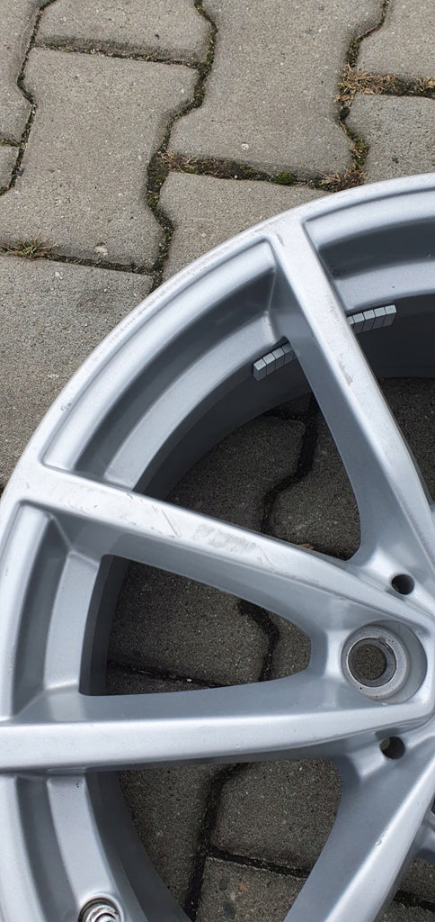 1x Alufelge 17 Zoll 6.5" 5x112 30ET Silber 6883520 BMW Rim Wheel FEL4702725507jh