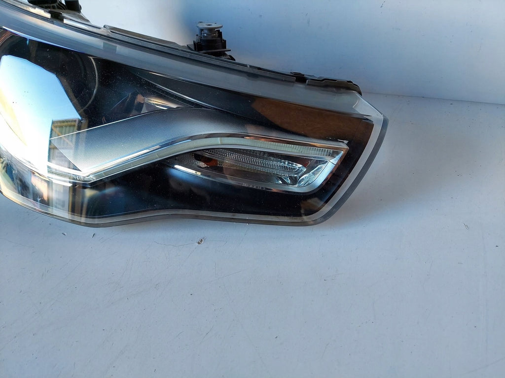 Frontscheinwerfer Audi A1 8X0941004J Rechts Scheinwerfer Headlight