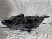 Laden Sie das Bild in den Galerie-Viewer, Frontscheinwerfer Peugeot 2008 9677810280 Rechts Scheinwerfer Headlight