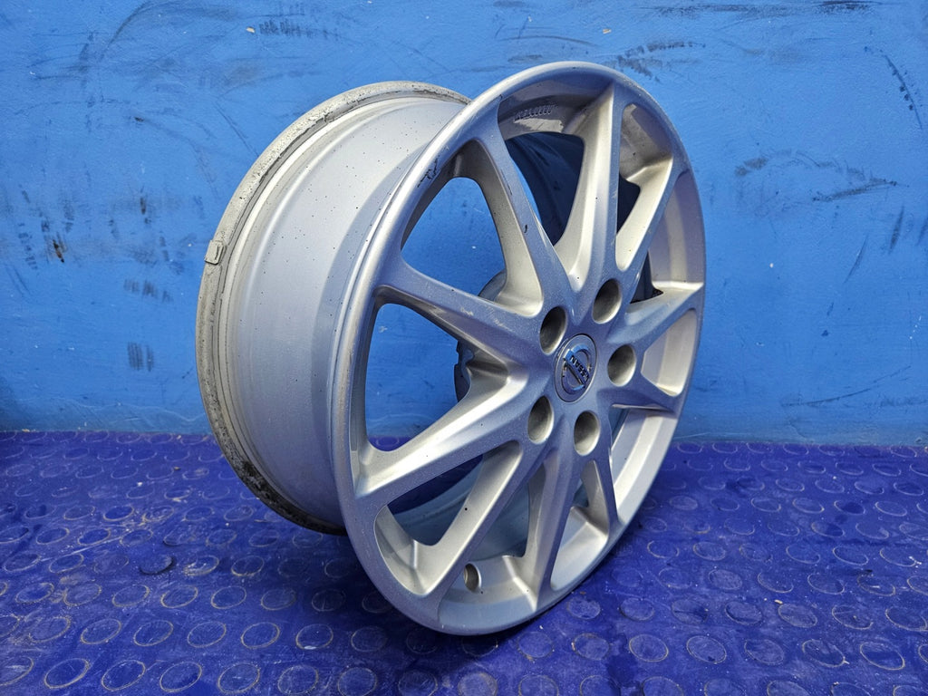 1x Alufelge 16 Zoll 6.5" 5x114.3 40ET Glanz Silber KE409-3Z110 Nissan Rim Wheel FEL6920604025uh