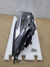 Laden Sie das Bild in den Galerie-Viewer, Frontscheinwerfer Toyota V Rechts Scheinwerfer Headlight SCH3795102613pz