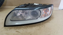 Load image into Gallery viewer, Frontscheinwerfer Volvo V50 31265695 Ein Stück (Rechts oder Links) Headlight SCH7743690217cn