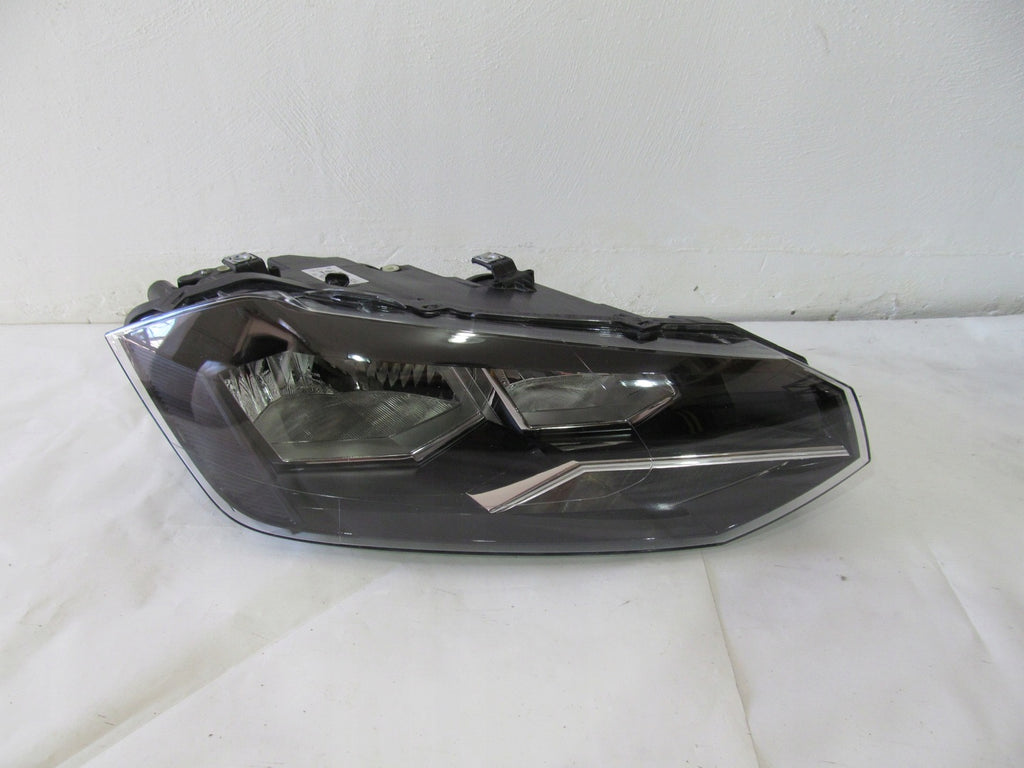 Frontscheinwerfer VW Polo 2G1941006 90099317 Rechts Scheinwerfer Headlight