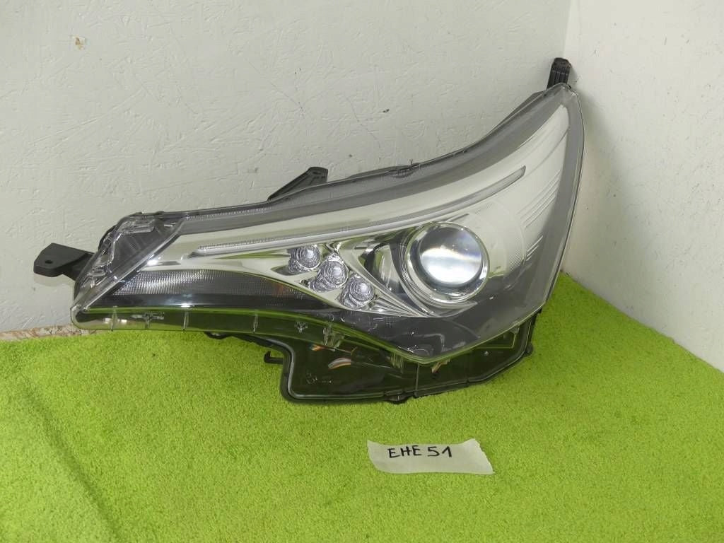 Frontscheinwerfer Toyota Avensis Links Scheinwerfer Headlight SCH5243358006qh