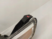 Laden Sie das Bild in den Galerie-Viewer, Frontscheinwerfer Toyota Avensis 85122000 Links Scheinwerfer Headlight SCH3951376704db