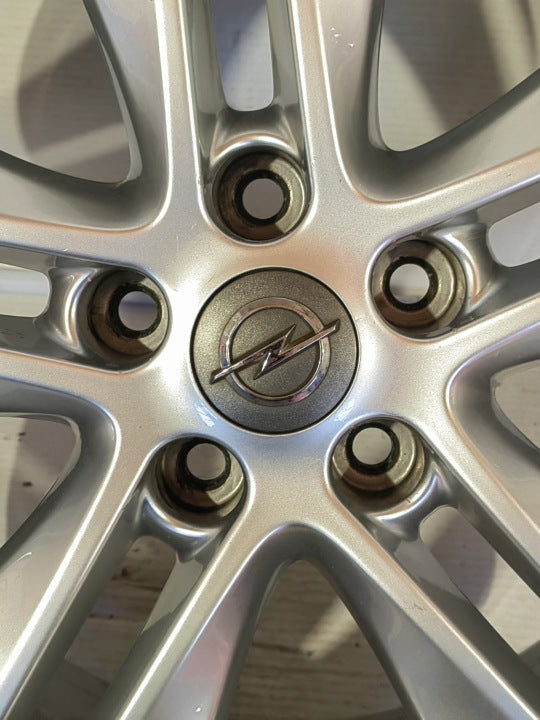 1x Alufelge 18 Zoll 8.0" 5x115 46ET Opel Astra J Rim Wheel FEL9655832695oo