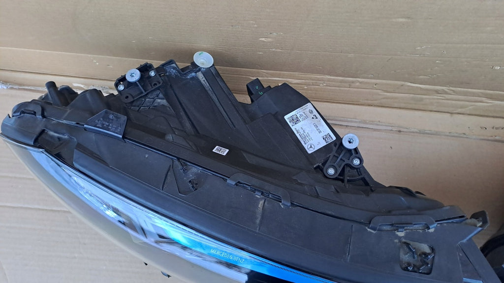 Frontscheinwerfer Mercedes-Benz Eqa Eqb A2439068900 A2439069000 LED Ein Satz SCH1973633394vw