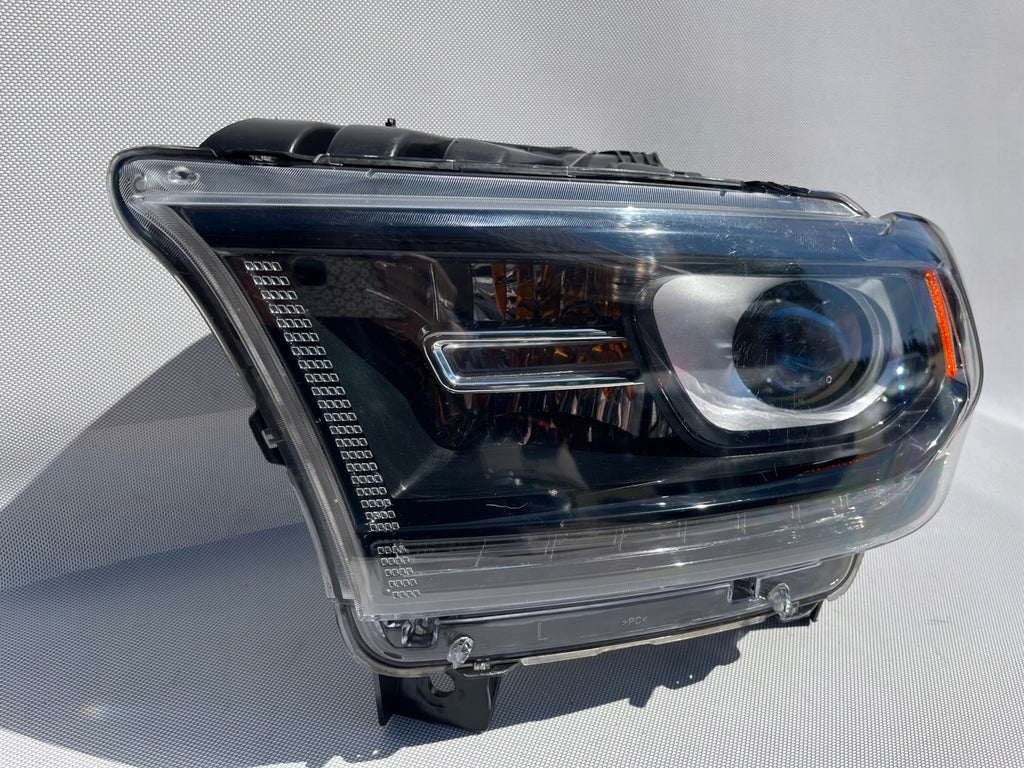 Frontscheinwerfer Dodge Durango 209546A01N Links Scheinwerfer Headlight SCH6177432629kc