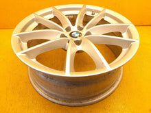 Laden Sie das Bild in den Galerie-Viewer, 1x Alufelge 18 Zoll 7.0" 5x112 22ET Glanz Silber 6880047 BMW 5 G31 G30 Rim Wheel FEL3890165710uo