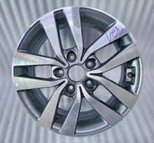Load image into Gallery viewer, 1x Alufelge 16 Zoll 6.5&quot; 5x114.3 50ET 52910-G4200 Hyundai I30 I40 Rim Wheel