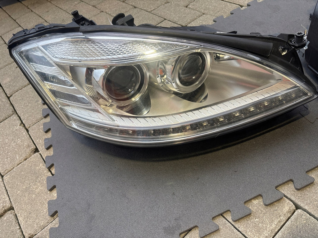 Frontscheinwerfer Mercedes-Benz W221 A2218202939 Ein Stück (Rechts oder Links) SCH6692831251vs