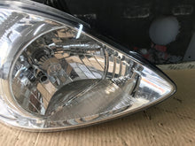 Load image into Gallery viewer, Frontscheinwerfer Hyundai Matrix 92101-10010 Rechts Scheinwerfer Headlight