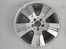 Laden Sie das Bild in den Galerie-Viewer, 1x Alufelge 18 Zoll 8.0&quot; 5x112 60ET Glanz Silber A1644014602 Mercedes-Benz W164