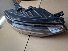 Load image into Gallery viewer, Frontscheinwerfer VW Passat B8 LED Rechts Scheinwerfer Headlight SCH7673748348lp