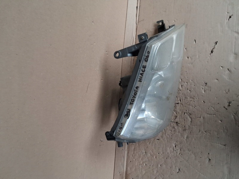 Frontscheinwerfer Toyota Hiace I Rechts Scheinwerfer Headlight SCH4549101873rq