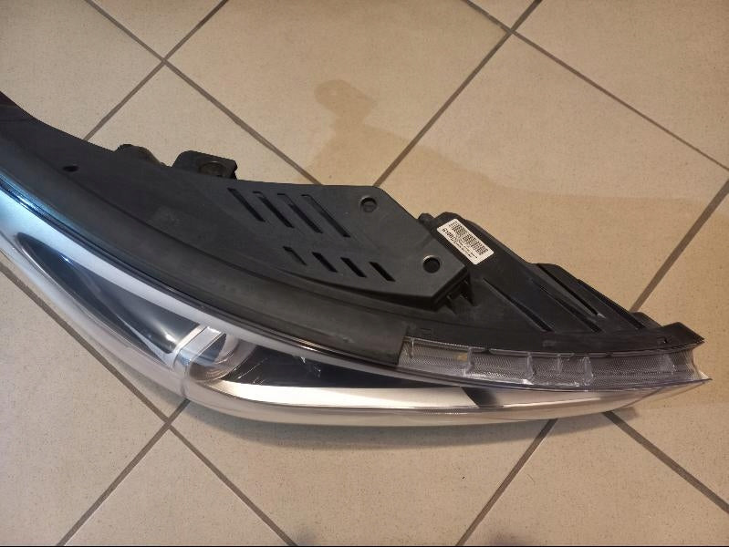 Frontscheinwerfer Hyundai I30 III 92102-G4100 LED Rechts Scheinwerfer Headlight