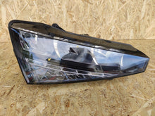 Laden Sie das Bild in den Galerie-Viewer, Frontscheinwerfer Skoda I 90176072 Rechts Scheinwerfer Headlight SCH3255668088zo
