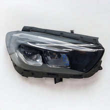 Laden Sie das Bild in den Galerie-Viewer, Frontscheinwerfer Mercedes-Benz W247 A2479062603 Rechts Scheinwerfer Headlight