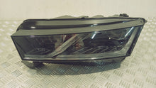 Laden Sie das Bild in den Galerie-Viewer, Frontscheinwerfer Skoda Octavia IV 5E4941015B LED Links Scheinwerfer Headlight SCH4771144231jt