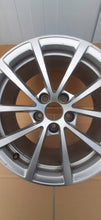 Load image into Gallery viewer, 1x Alufelge 17 Zoll 7.5&quot; 5x112 36ET Glanz Silber 4K0601025 Audi A6 C8 Rim Wheel