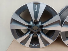 Load image into Gallery viewer, 1x Alufelge 17 Zoll 6.5&quot; 5x114.3 45ET 40300-BR07 Nissan Rim Wheel