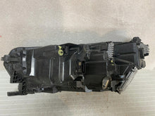 Laden Sie das Bild in den Galerie-Viewer, Frontscheinwerfer Skoda Octavia IV 5E4941036 Full LED Rechts Headlight SCH4801718122ku