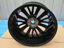 Laden Sie das Bild in den Galerie-Viewer, 1x Alufelge 17 Zoll 7.0" 4x100 44ET AA3P13402972 Opel Corsa E Rim Wheel FEL6072083961op