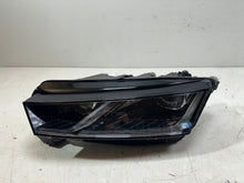 Laden Sie das Bild in den Galerie-Viewer, Frontscheinwerfer Skoda Octavia IV 5E4941015A LED Links Scheinwerfer Headlight SCH6043097259sj