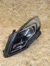 Laden Sie das Bild in den Galerie-Viewer, Frontscheinwerfer Opel Zafira C 13399858 Vorderseite Scheinwerfer Headlight
