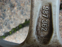 Load image into Gallery viewer, 4x Alufelge 17 Zoll 8.0" 5x130 40ET 987362 Porsche Rim Wheel FEL3326849048xk