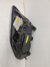 Laden Sie das Bild in den Galerie-Viewer, Frontscheinwerfer Volvo S80 II Xc70 V70 31214348 Rechts Scheinwerfer Headlight
