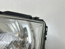 Load image into Gallery viewer, Frontscheinwerfer VW Transporter Caravelle MAM70813 Links Scheinwerfer Headlight SCH8961650256ud
