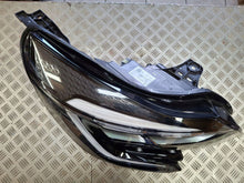 Laden Sie das Bild in den Galerie-Viewer, Frontscheinwerfer Renault Captur II 260104525R LED Rechts Scheinwerfer Headlight SCH7847108102pk