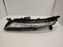 Laden Sie das Bild in den Galerie-Viewer, Frontscheinwerfer Mitsubishi Eclipse Cross I EDM92205010 Rechts oder Links